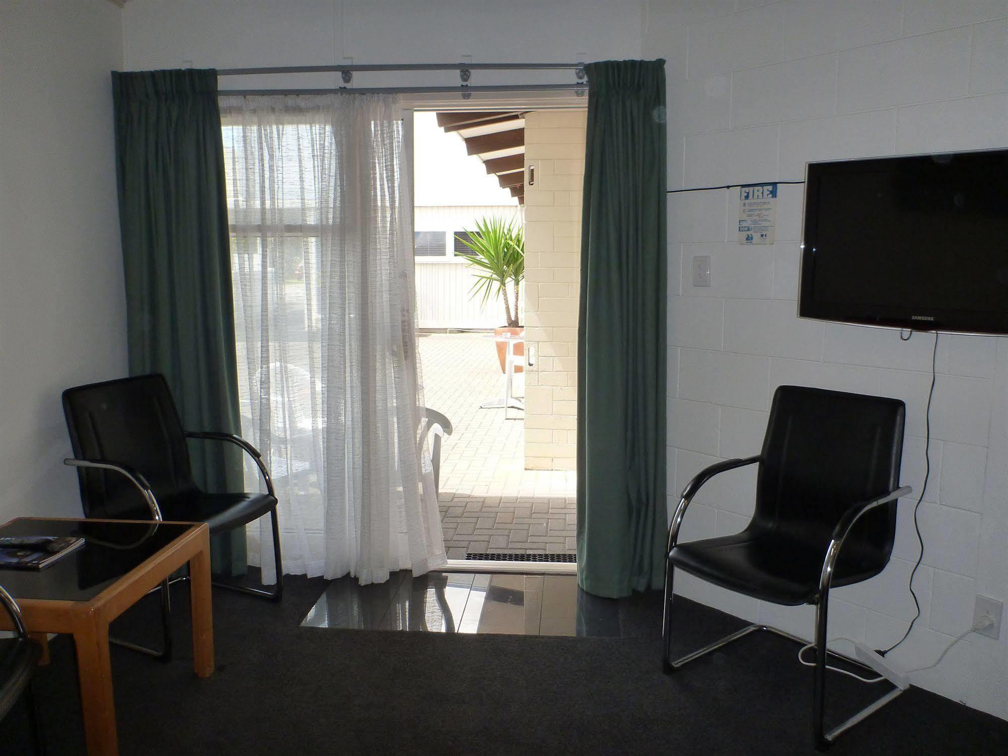 Fernleaf Motel Rotorua Extérieur photo